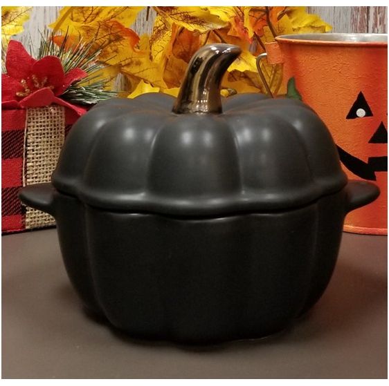 Black Pumpkin Crock with Caramel Apple Butter Scent